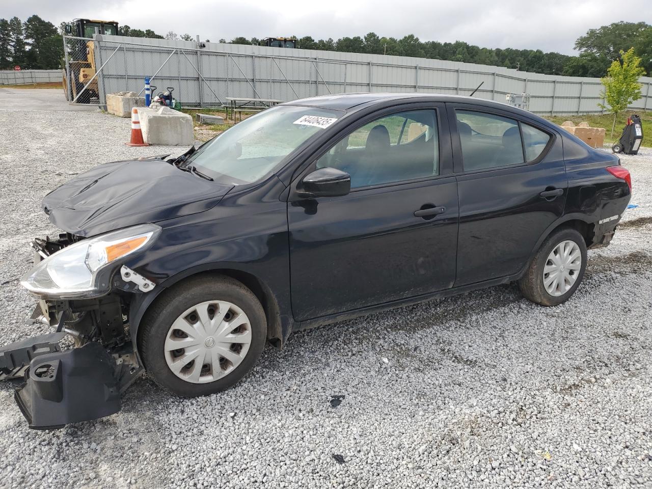 NISSAN VERSA S