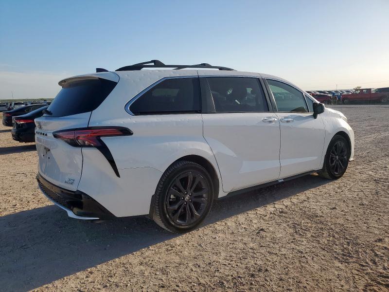 2022 TOYOTA SIENNA XSE 5TDXRKEC8NS108048