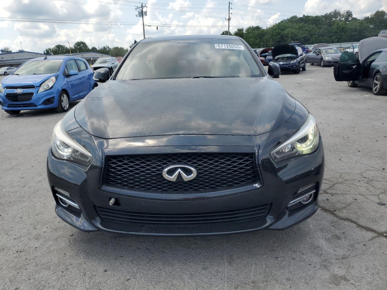 INFINITI Q50 PREMIUM