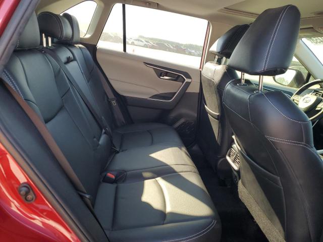 2019 TOYOTA RAV4 XLE JTMW1RFV9KJ011655