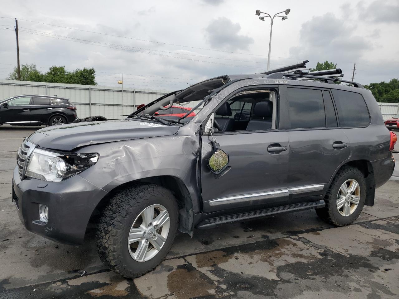 TOYOTA LAND CRUISER