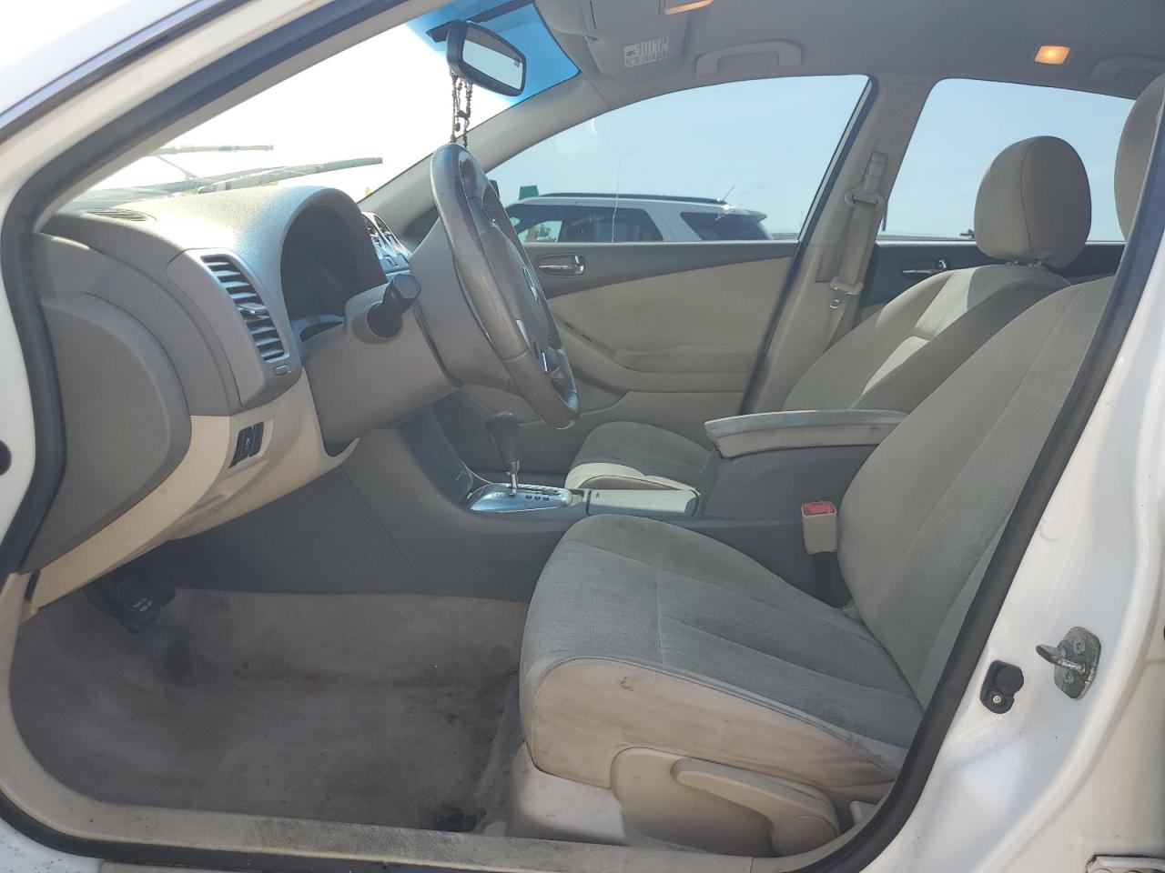 NISSAN ALTIMA BASE