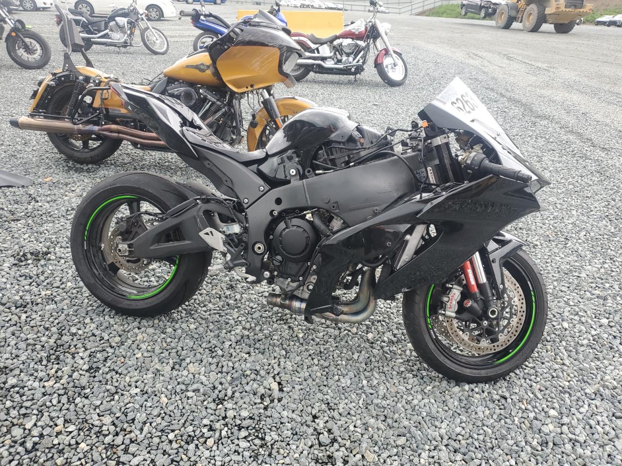 Lot #3302914046 2021 KAWASAKI ZX1002 L