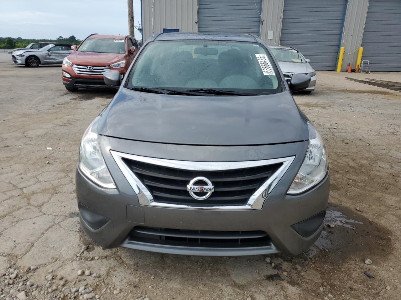 NISSAN VERSA S