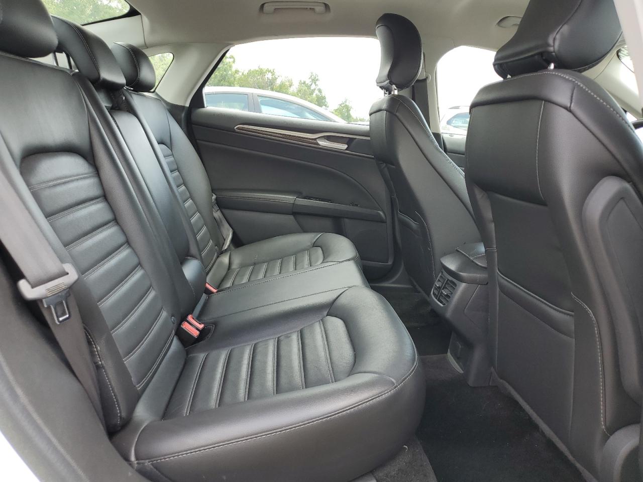 Ford Fusion se 2015