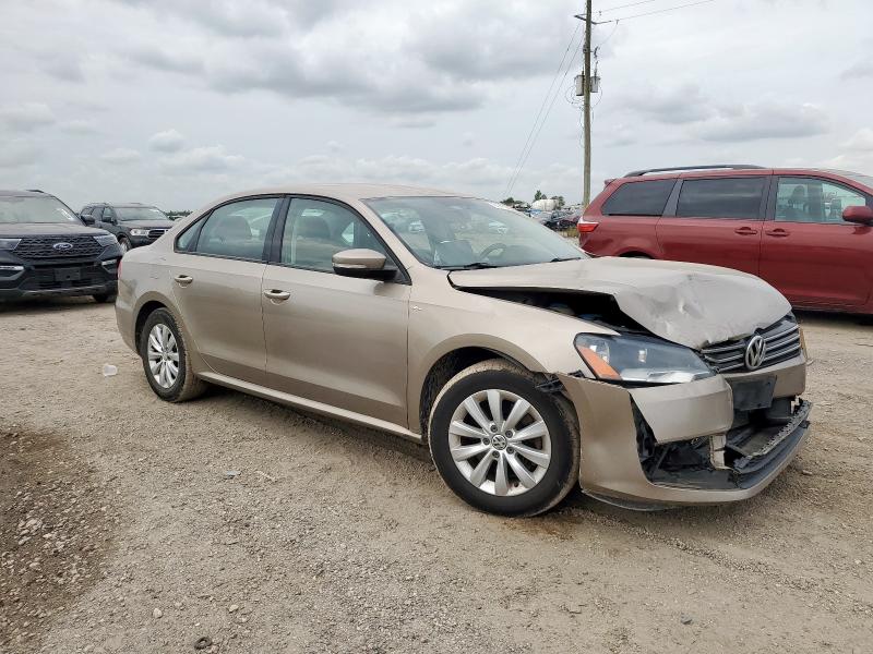 2015 VOLKSWAGEN PASSAT S 1VWAT7A35FC057232