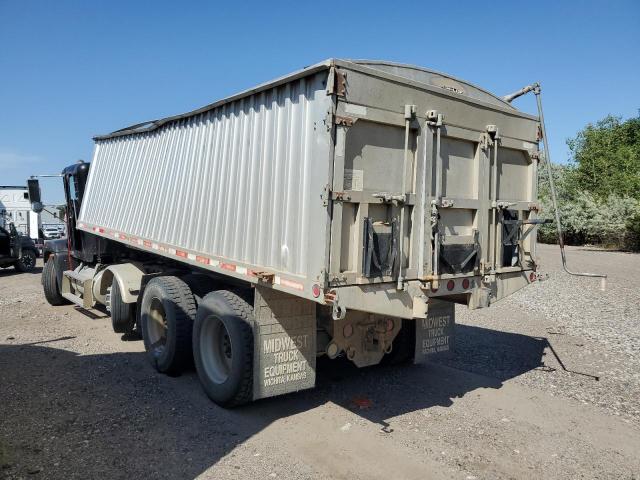 2001 FREIGHTLINER FLD120 #3211177647