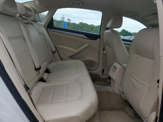 2015 VOLKSWAGEN PASSAT S - 1VWAT7A39FC116508