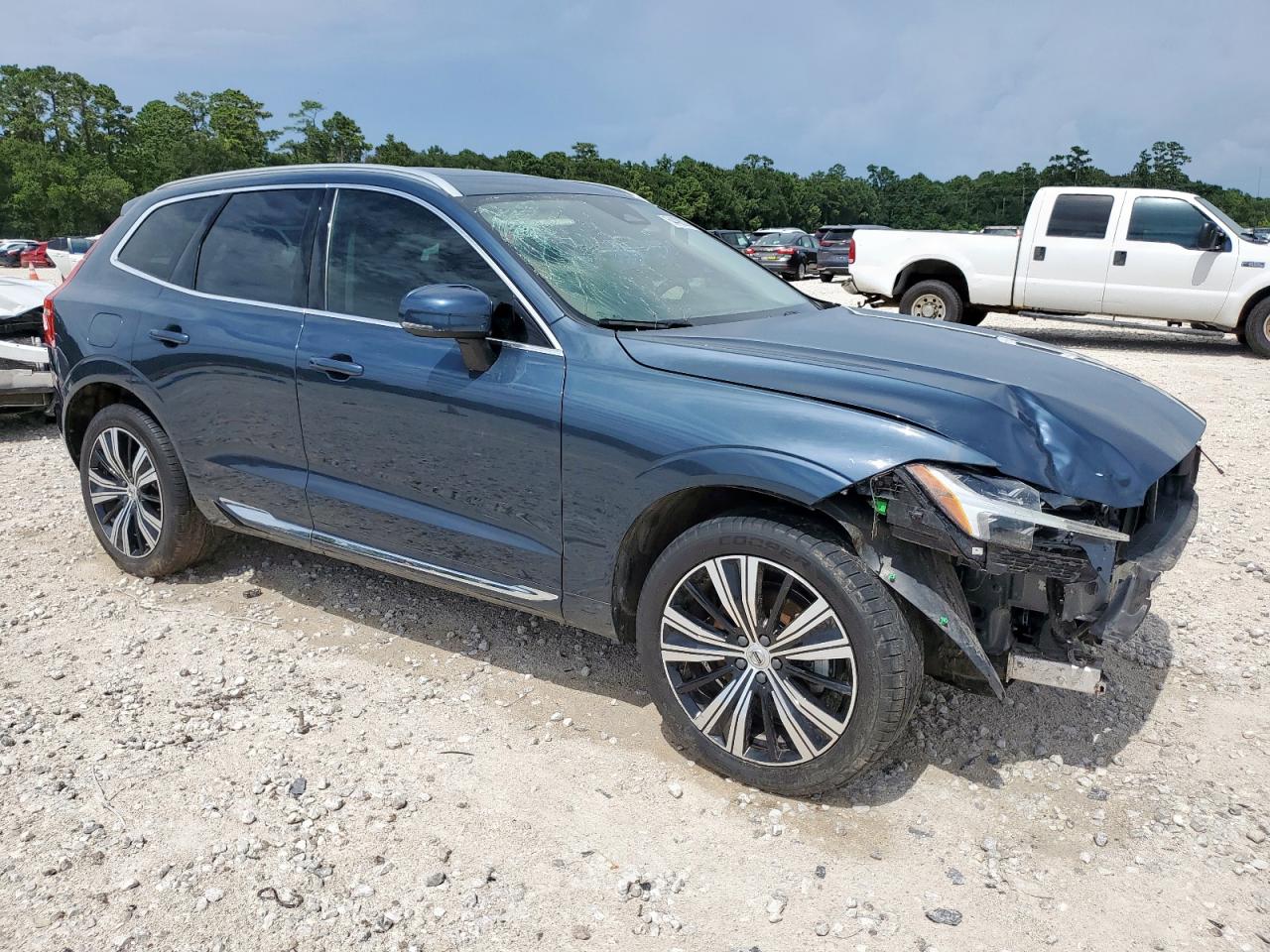 VOLVO XC60 B5 INSCRIPTION