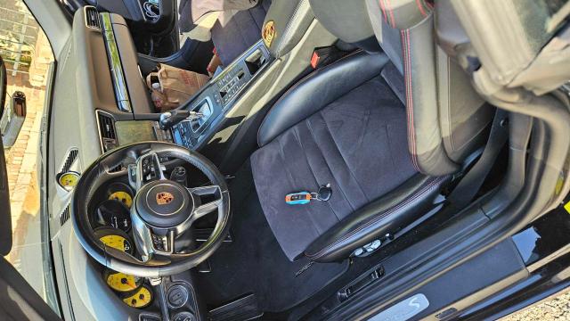 2017 PORSCHE 911 CARRER WP0CB2A90HS154501
