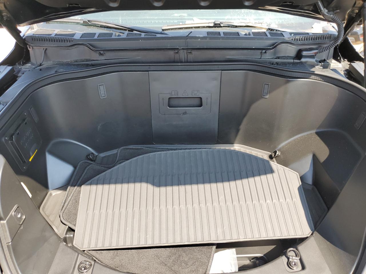 FORD F-150 LIGHTNING PRO