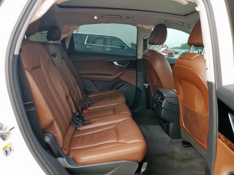 2017 AUDI Q7 PREMIUM WA1LAAF75HD012681