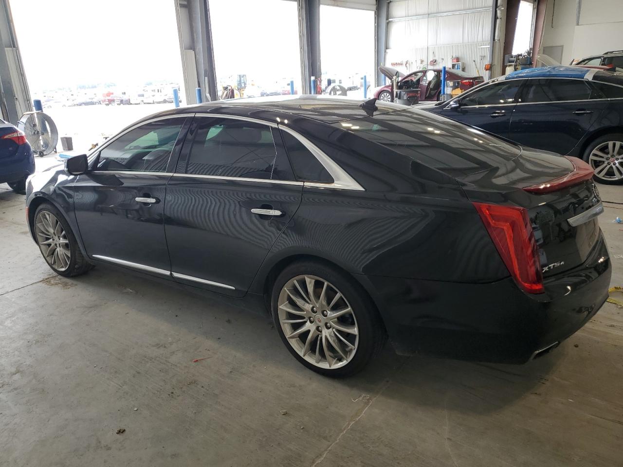 CADILLAC XTS PLATINUM