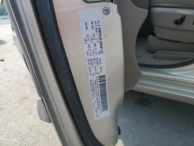 2015 CHRYSLER TOWN & COU 2C4RC1BGXFR526195