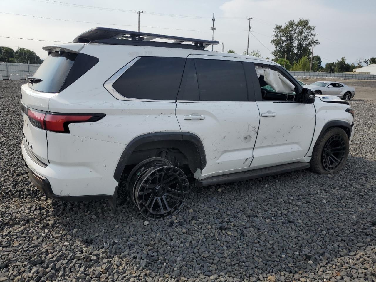 TOYOTA SEQUOIA SR5