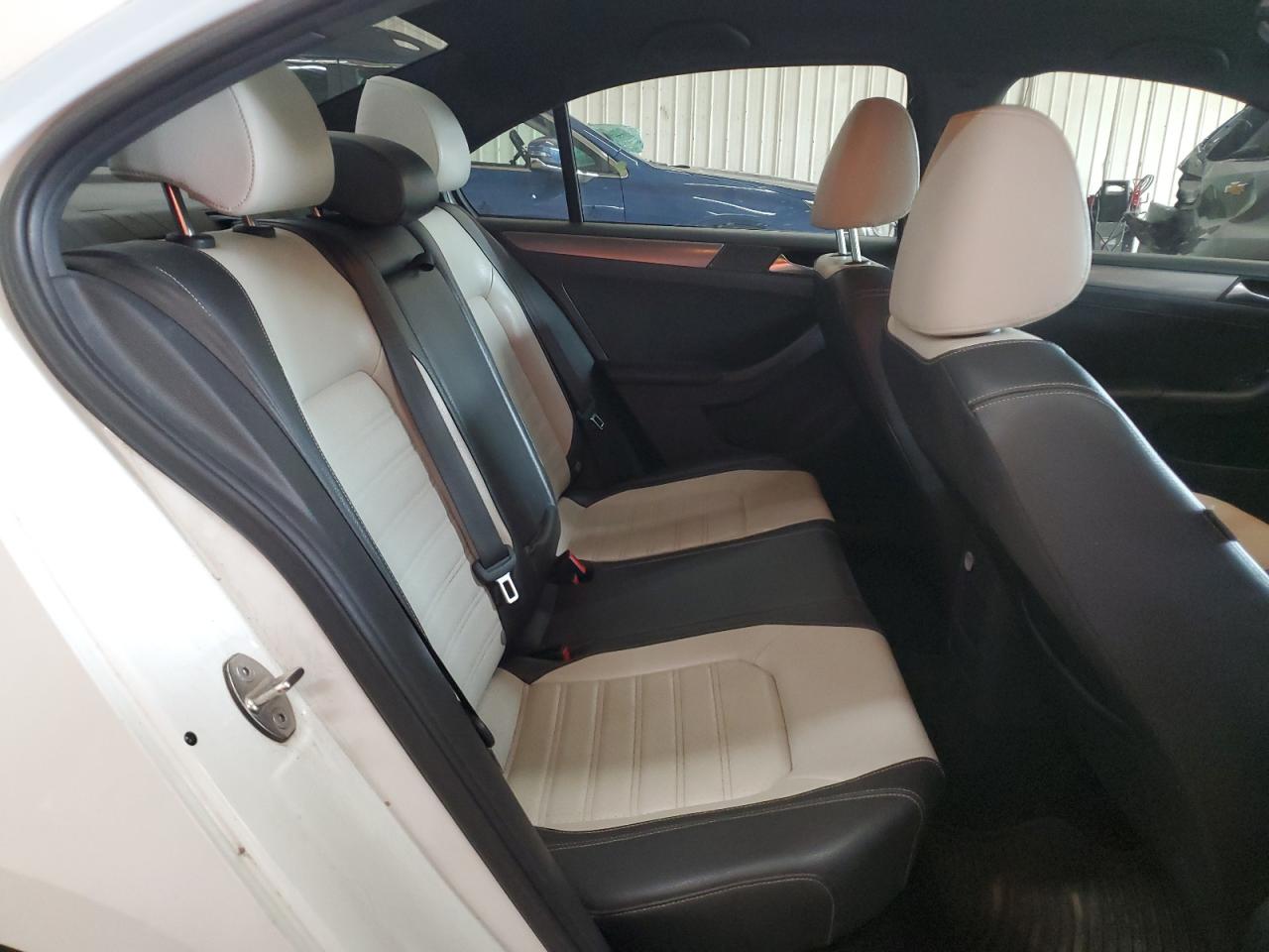 Lot #3304561436 2016 VOLKSWAGEN JETTA SPOR