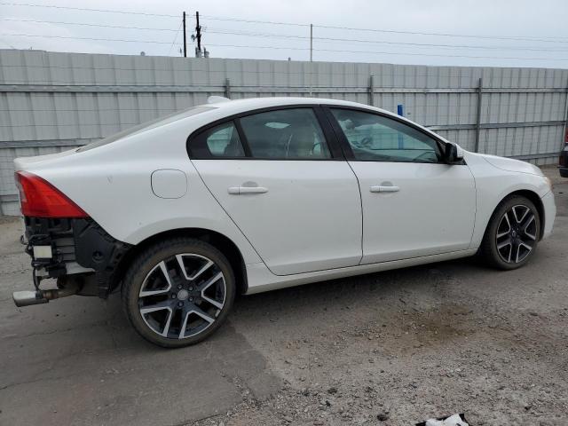 2017 VOLVO S60 DYNAMI YV140MTL2H2424210