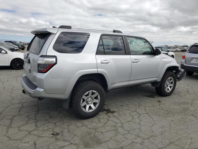 2016 TOYOTA 4RUNNER SR JTEBU5JR0G5360563