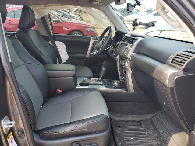 2018 TOYOTA 4RUNNER SR JTEBU5JRXJ5522111
