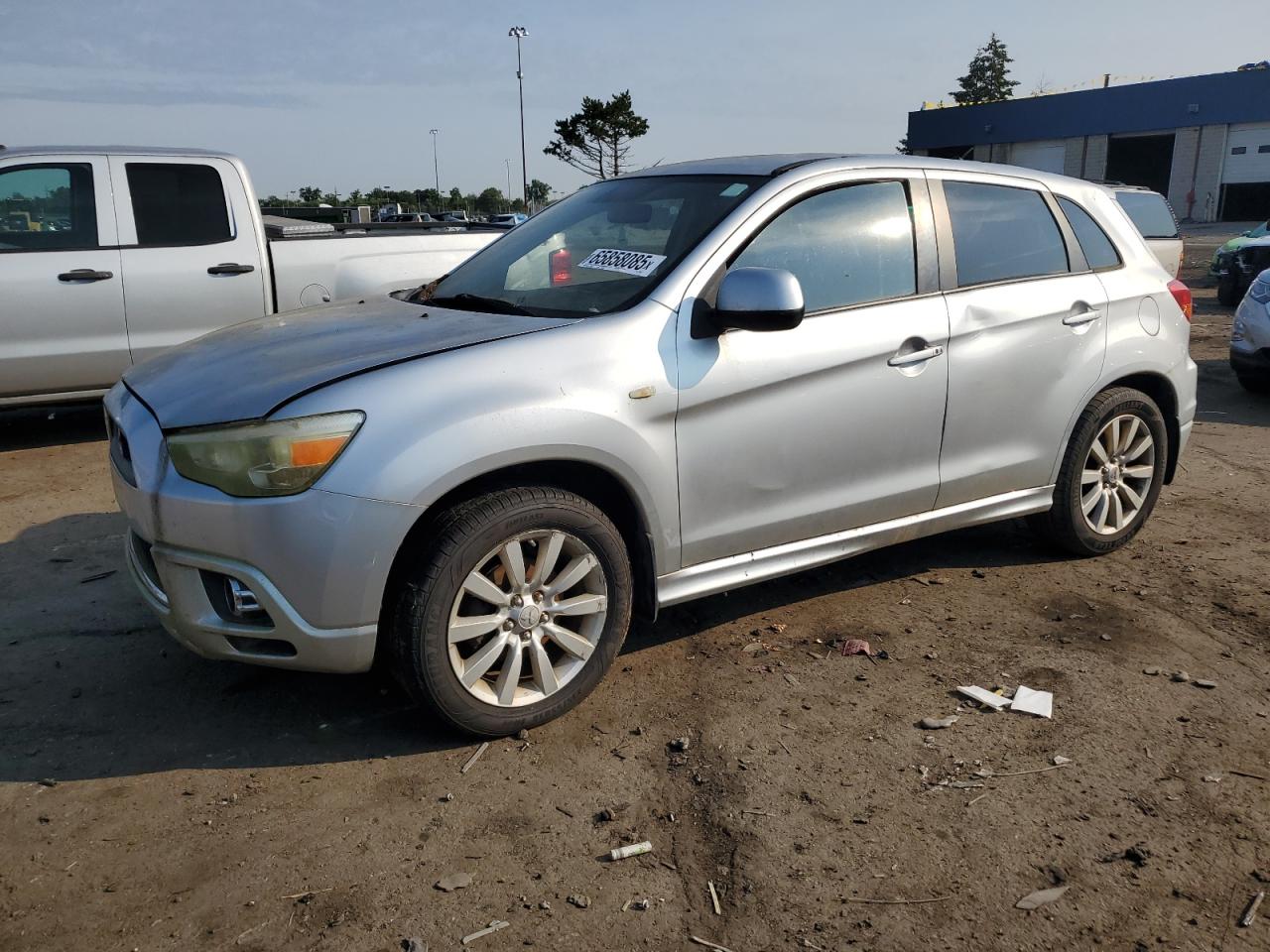 MITSUBISHI OUTLANDER SE