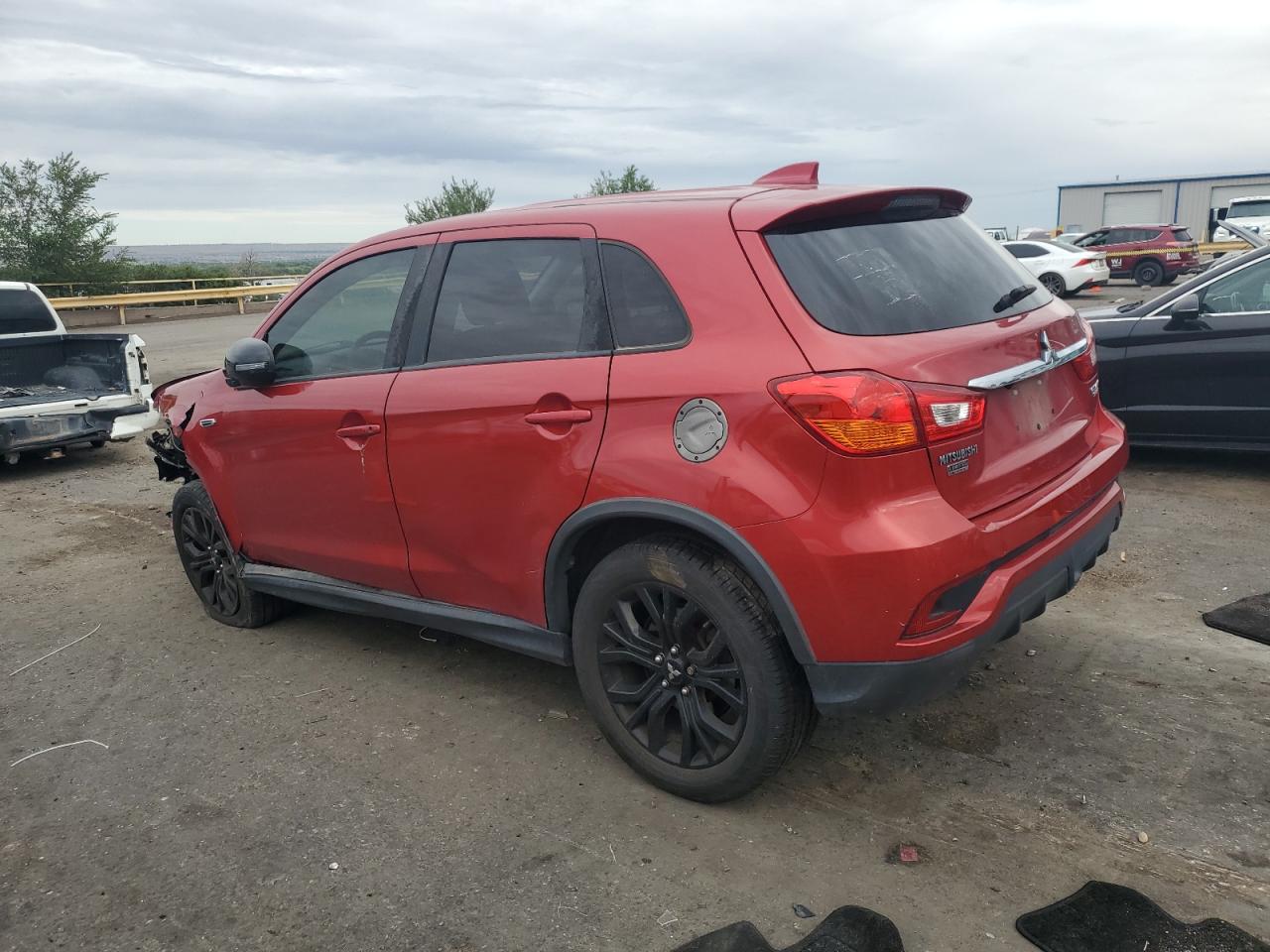 MITSUBISHI OUTLANDER ES