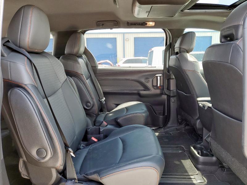 2021 TOYOTA SIENNA XSE 5TDDRKEC1MS058191