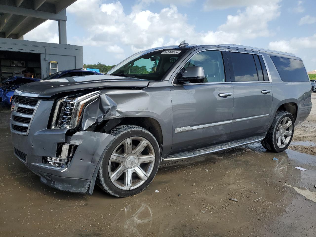 CADILLAC ESCALADE ESV LUXURY