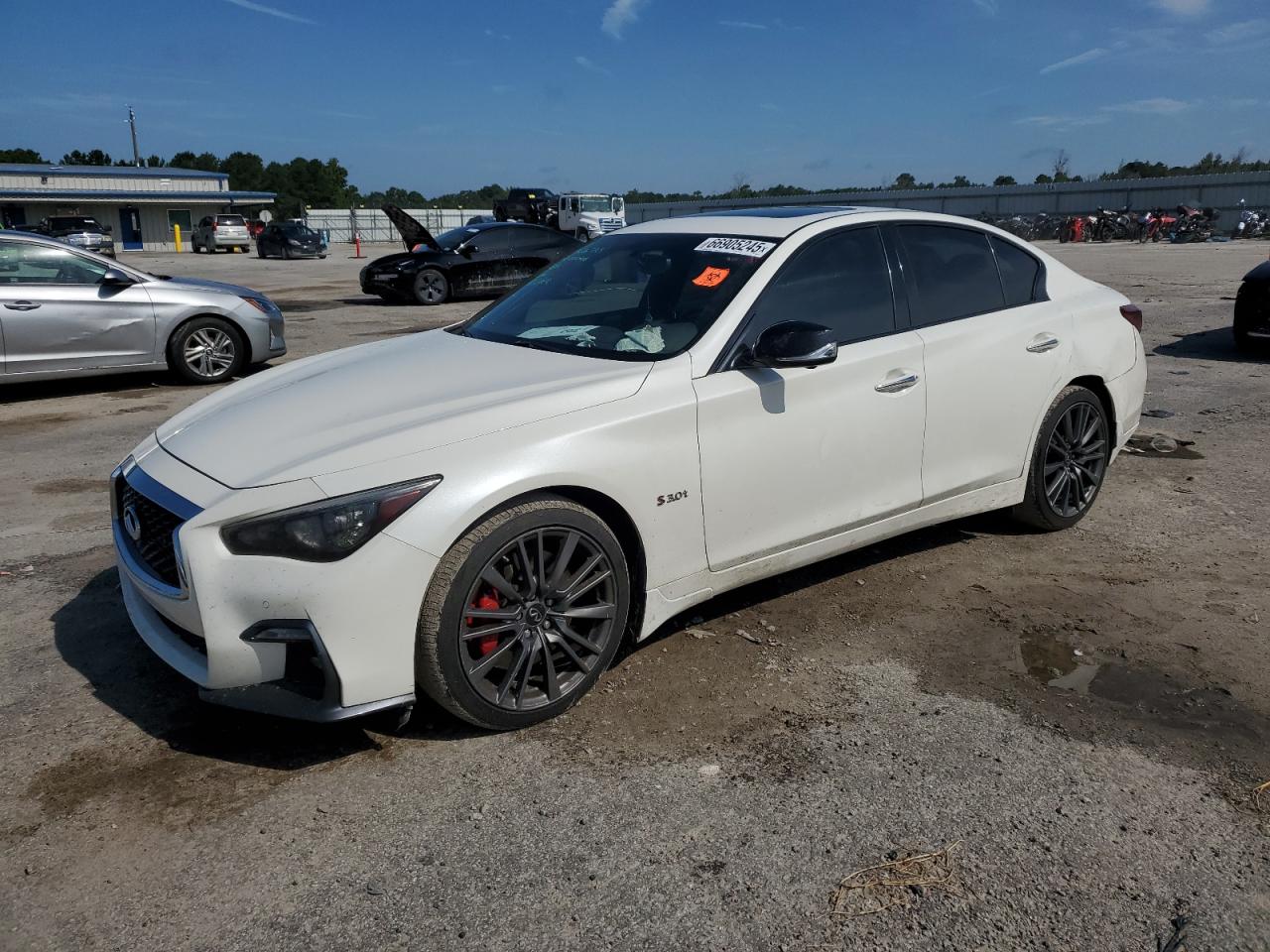 INFINITI Q50 RED SPORT 400