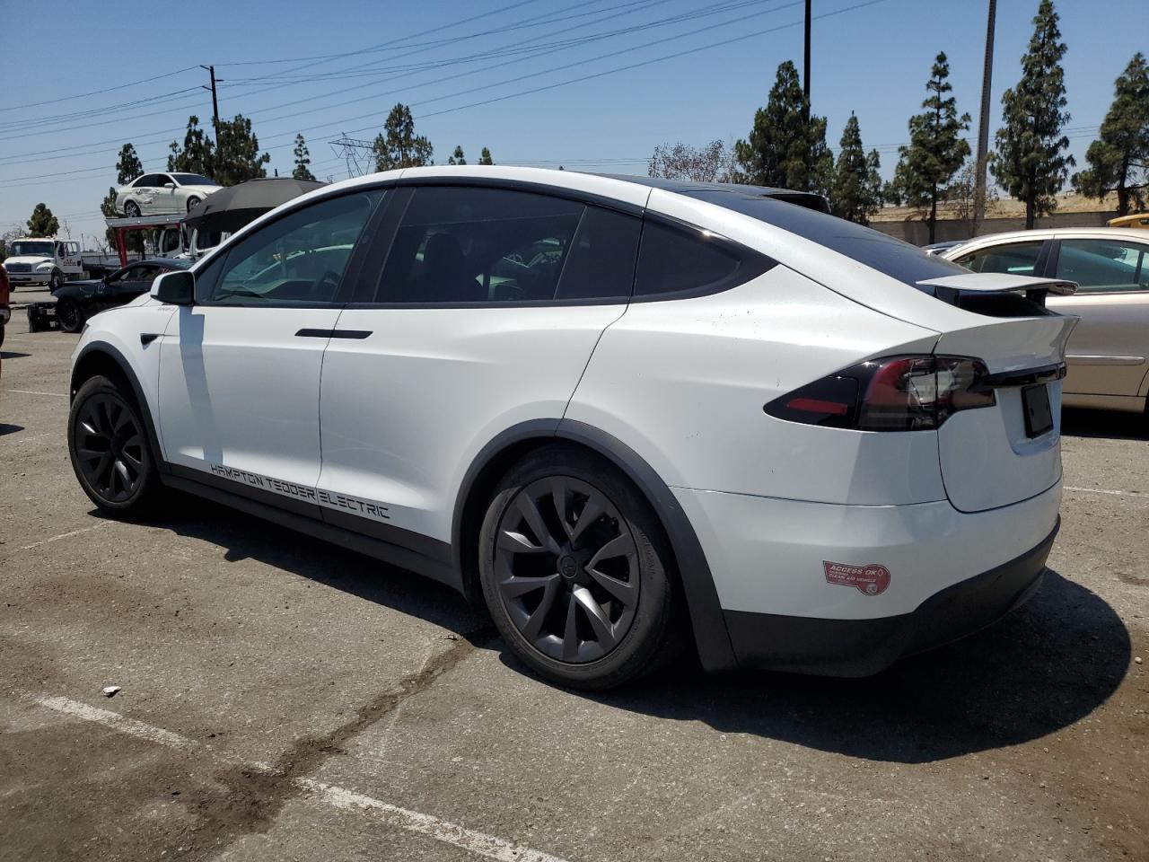 TESLA MODEL X