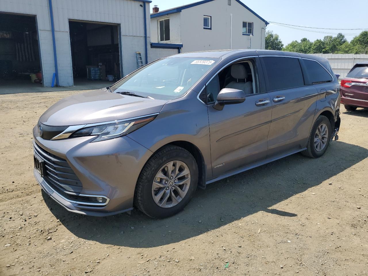 TOYOTA SIENNA XLE