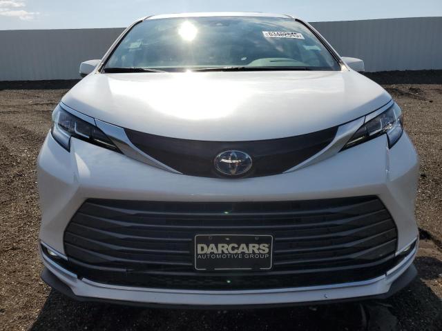 2024 TOYOTA SIENNA LIM 5TDZSKFC1RS151163