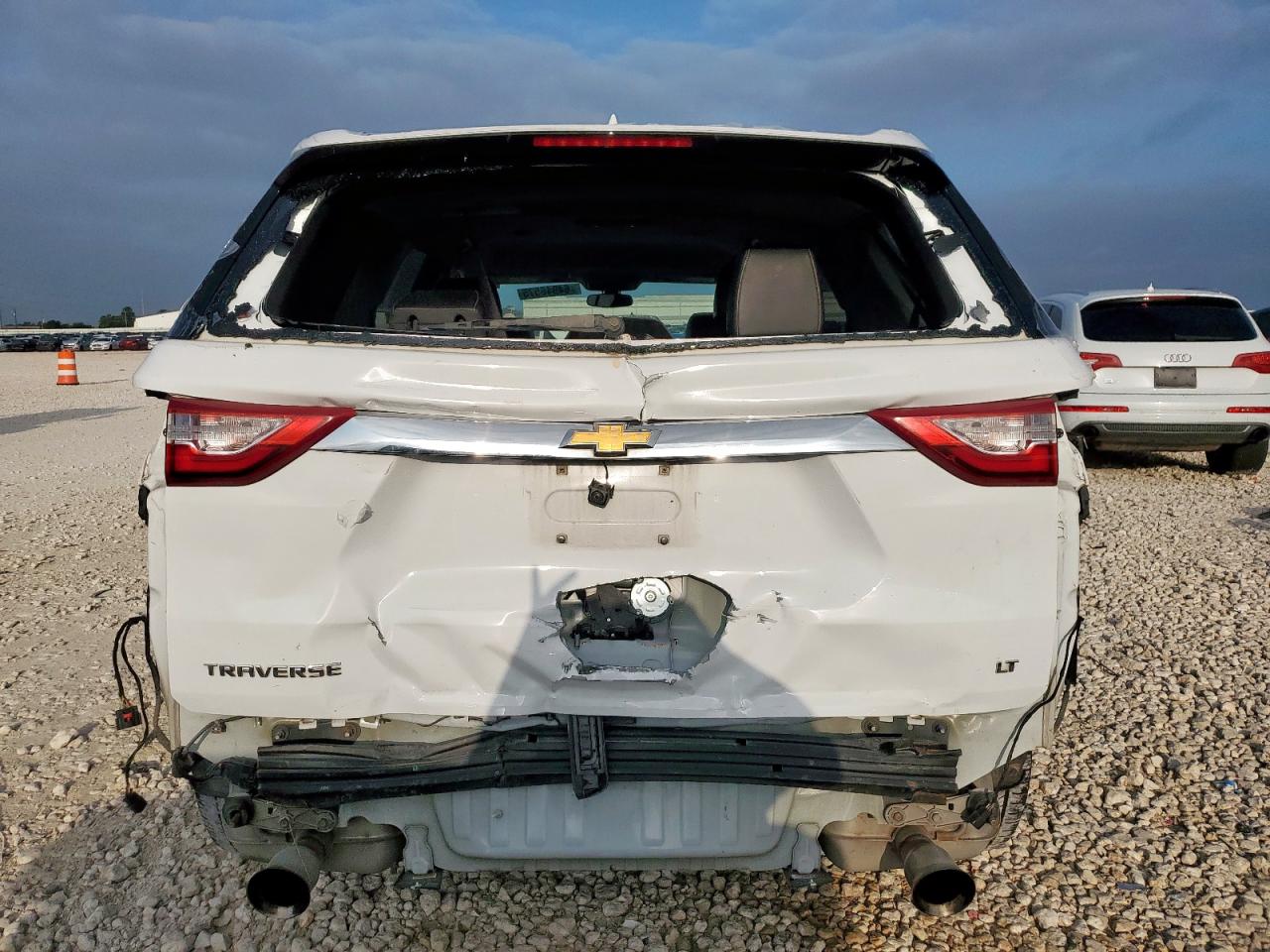 CHEVROLET TRAVERSE LT