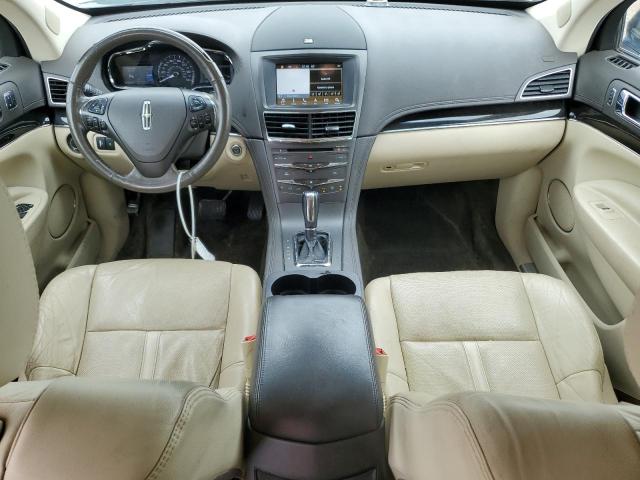 2017 LINCOLN MKT 2LMHJ5AT7HBL01042