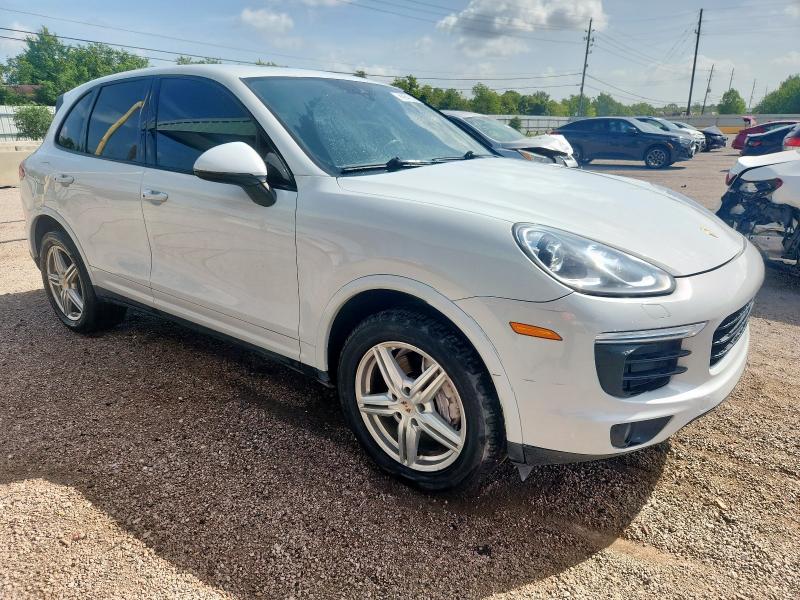 2017 PORSCHE CAYENNE WP1AA2A29HKA81091
