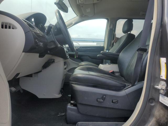 2016 CHRYSLER TOWN & COU 2C4RC1BG2GR199616
