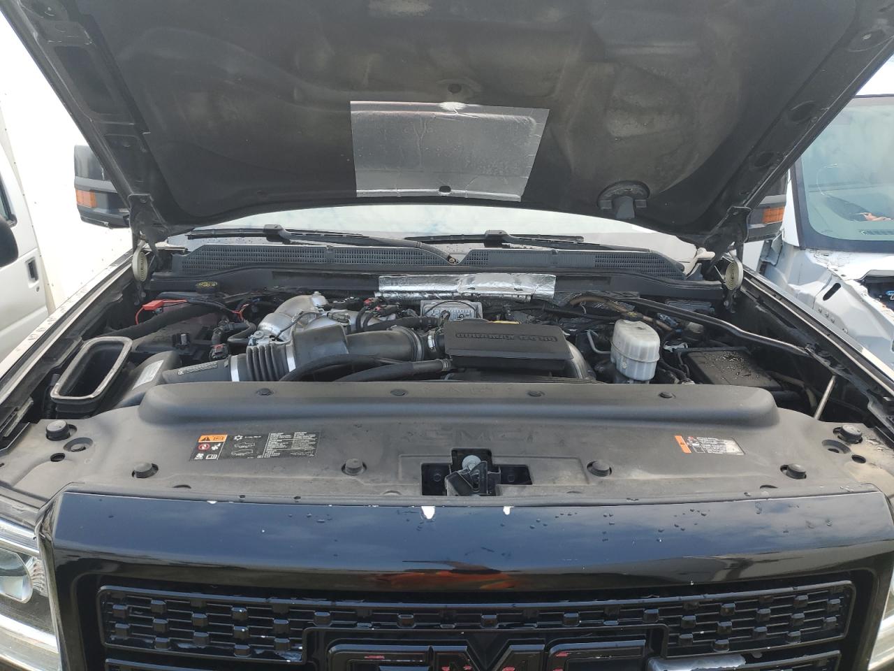 GMC SIERRA K3500 DENALI