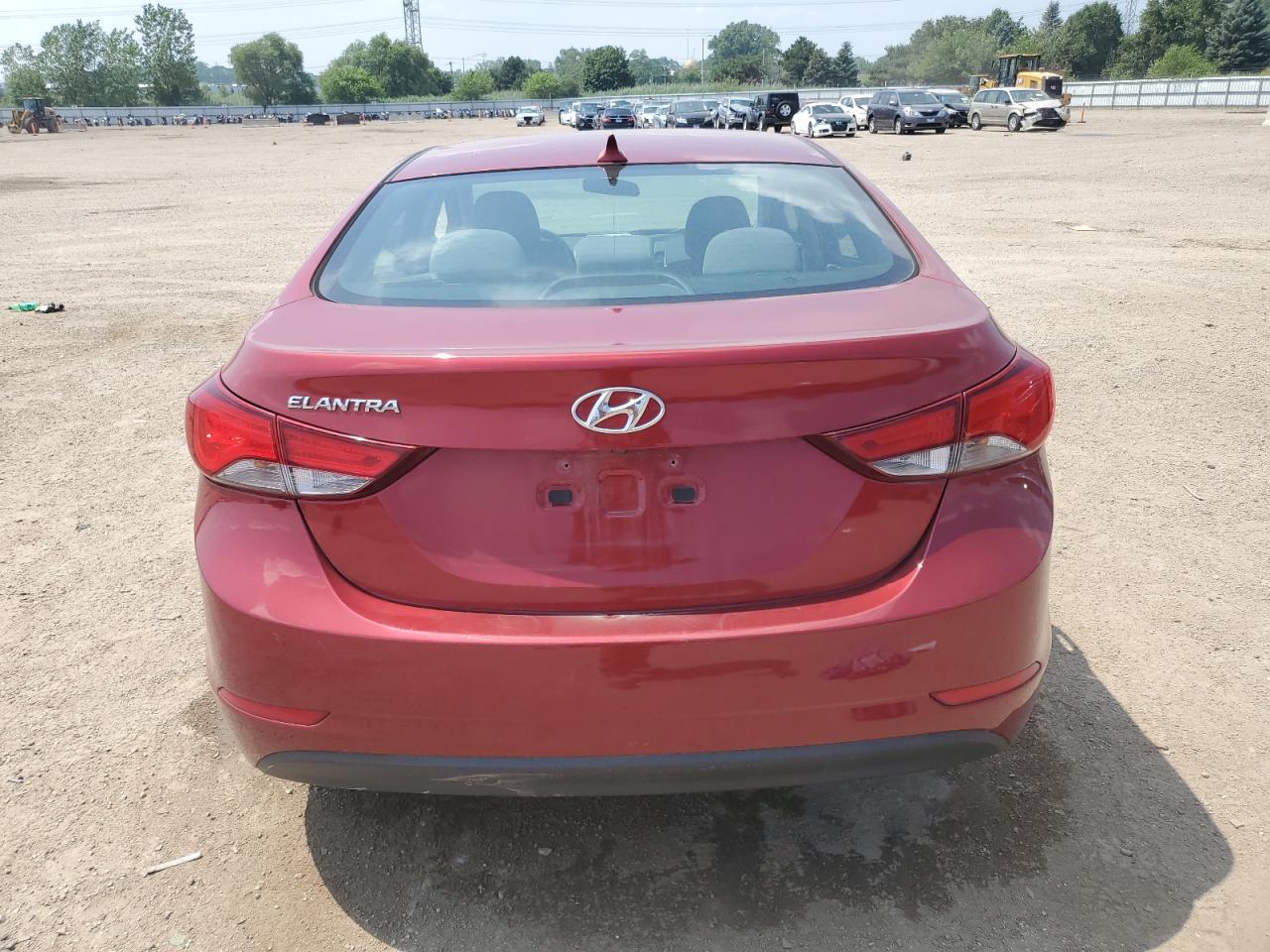 HYUNDAI ELANTRA SE