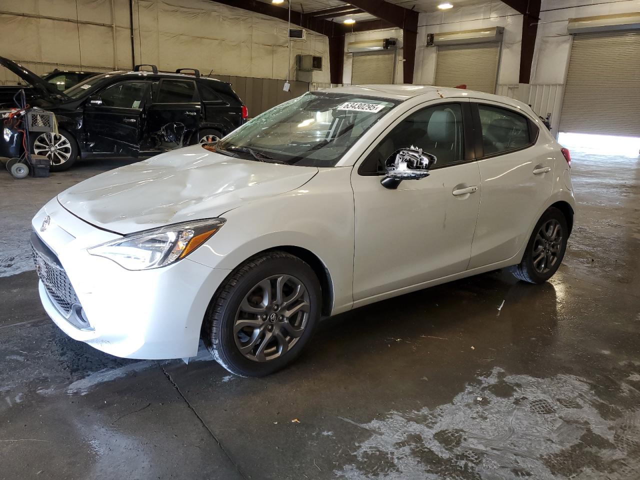 TOYOTA YARIS LE