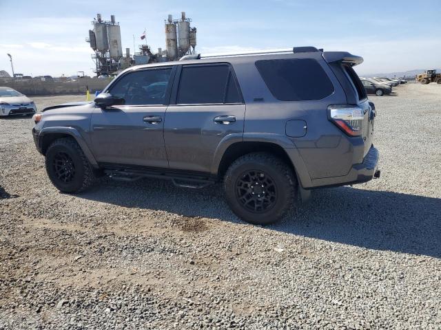 2022 TOYOTA 4RUNNER SR - JTEEU5JR7N5263192