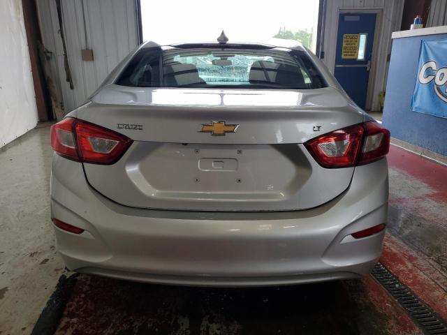 2018 CHEVROLET CRUZE LT 1G1BE5SM5J7124399