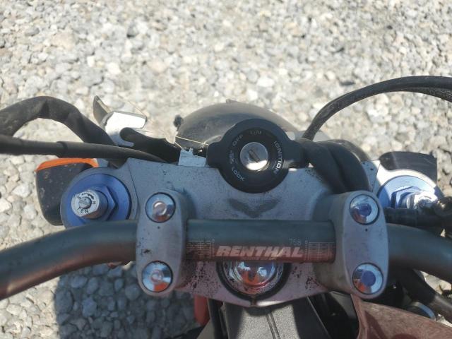 2006 HONDA CB900 F JH2SC48006M400547