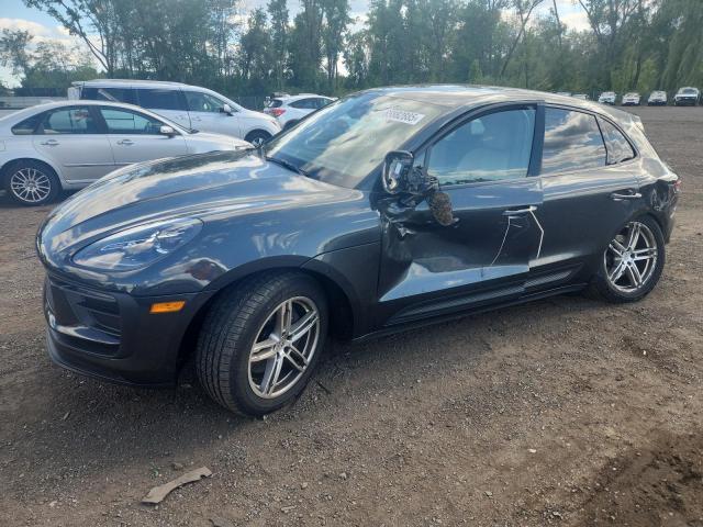 PORSCHE MACAN BASE