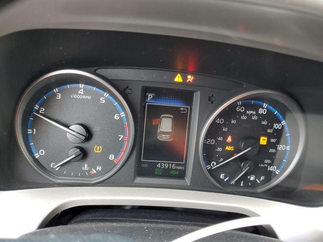 2018 TOYOTA RAV4 ADVEN JTMWFREV7JJ203268