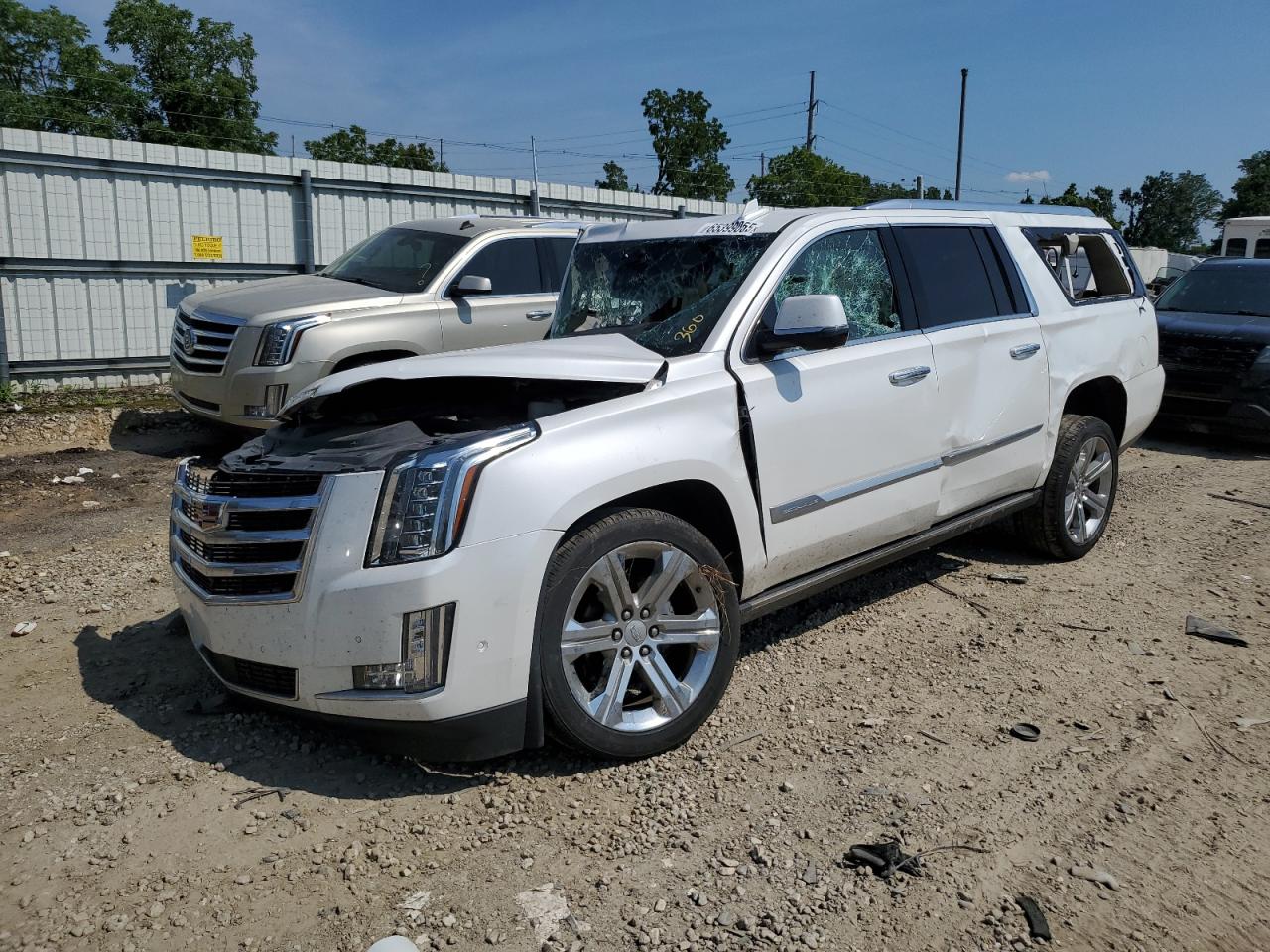 CADILLAC ESCALADE ESV PREMIUM LUXURY