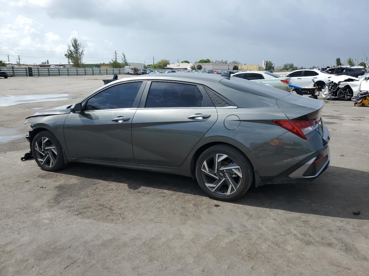 HYUNDAI ELANTRA SEL