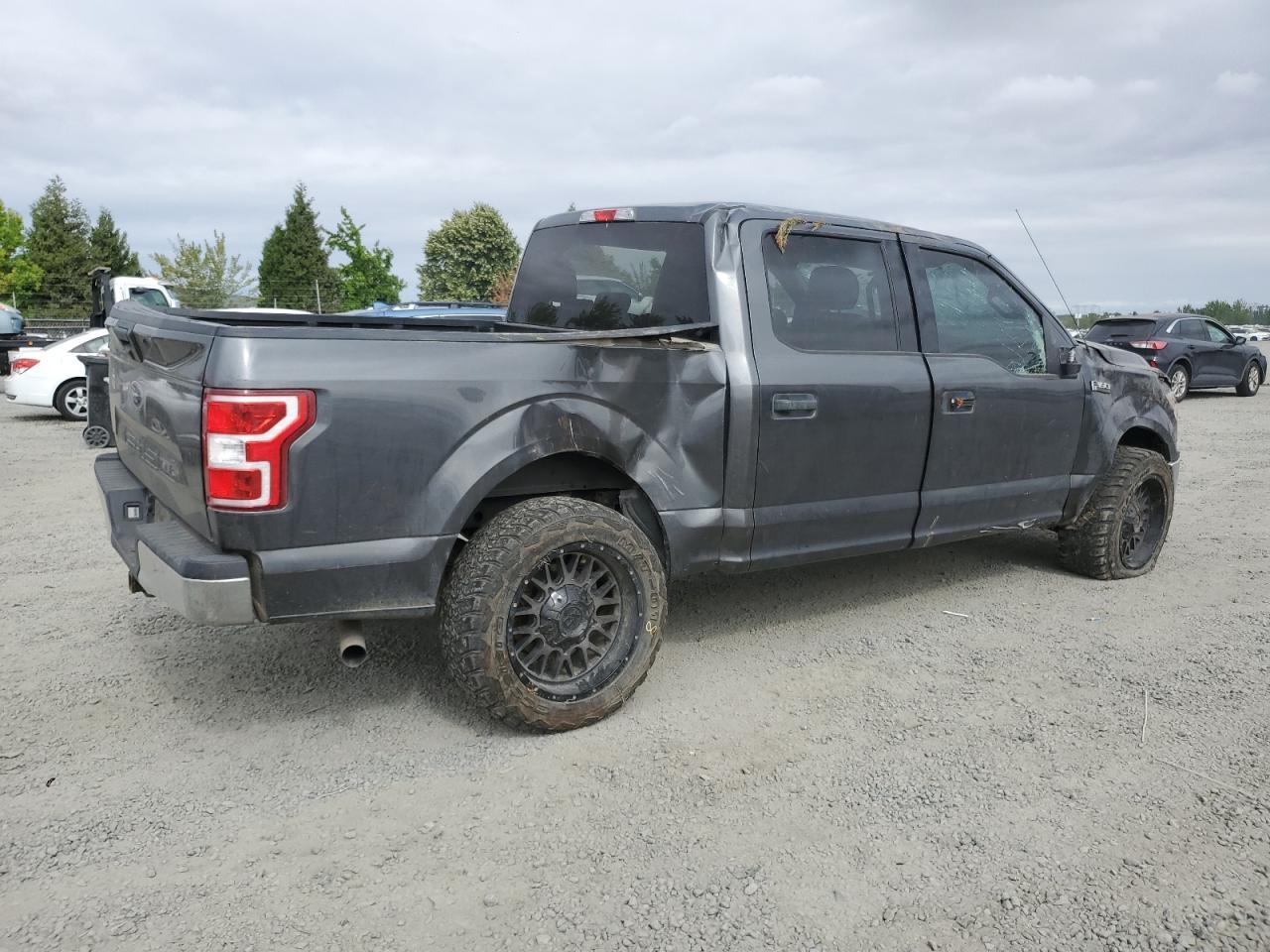 FORD F-150 SUPERCREW