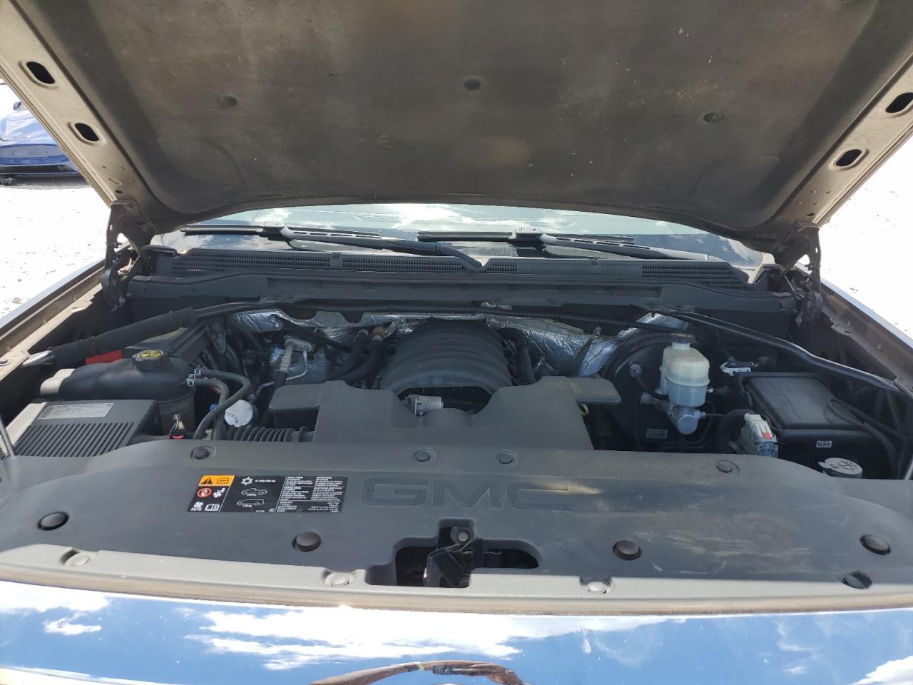 GMC SIERRA K1500 SLT