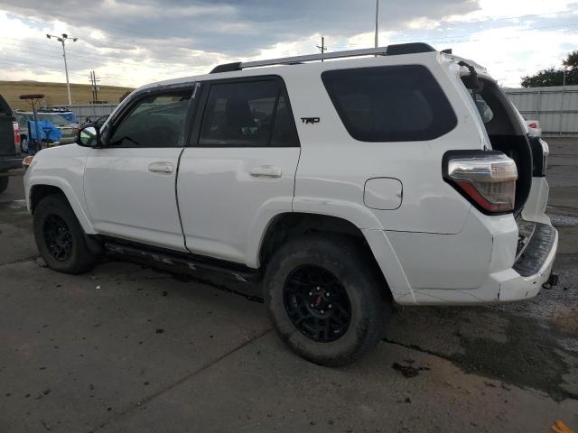 2018 TOYOTA 4RUNNER SR - JTEBU5JR1J5580513