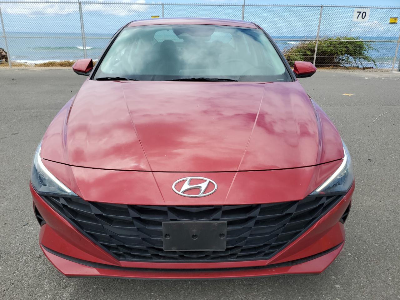 HYUNDAI ELANTRA BLUE