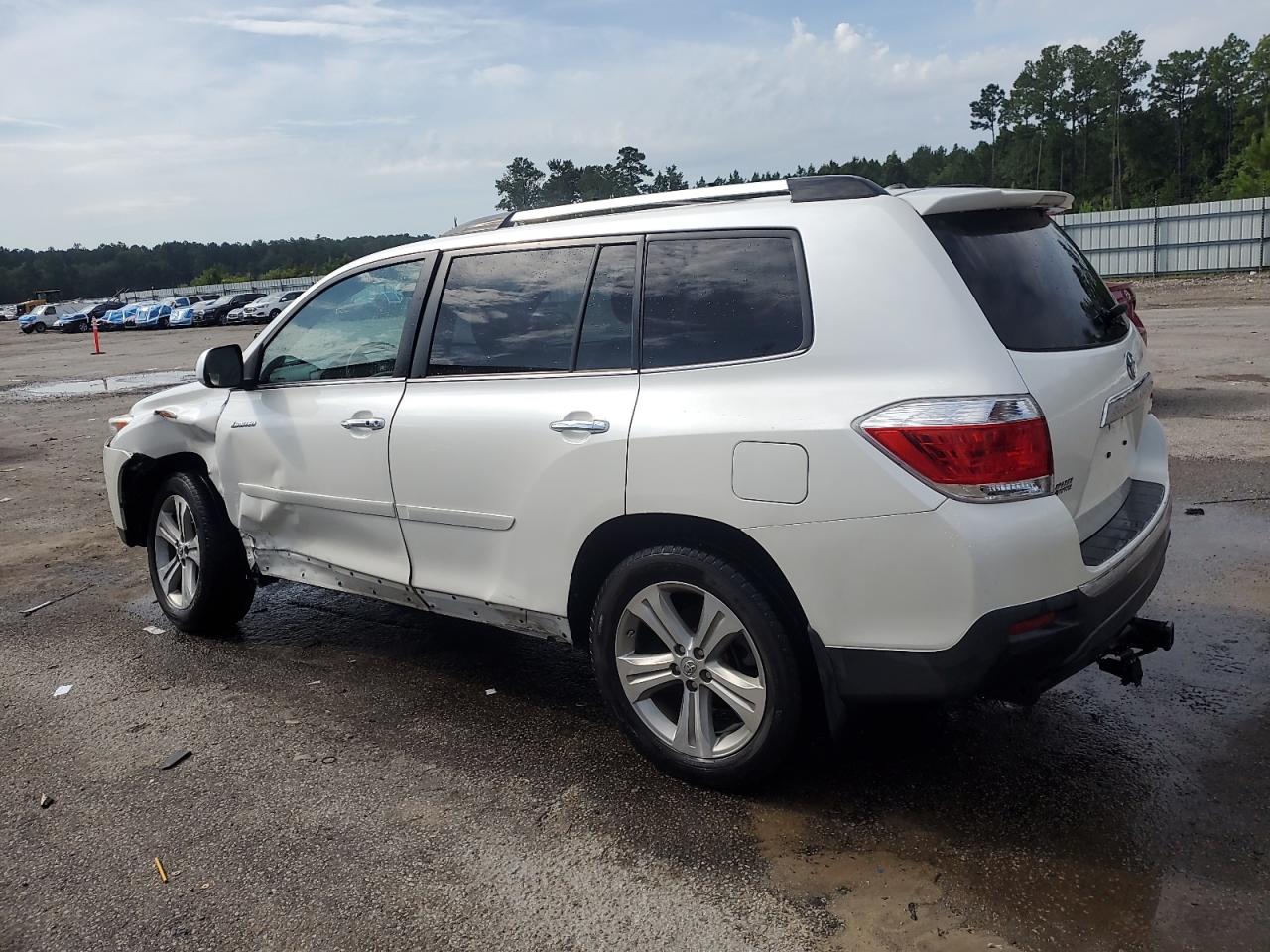 TOYOTA HIGHLANDER LIMITED